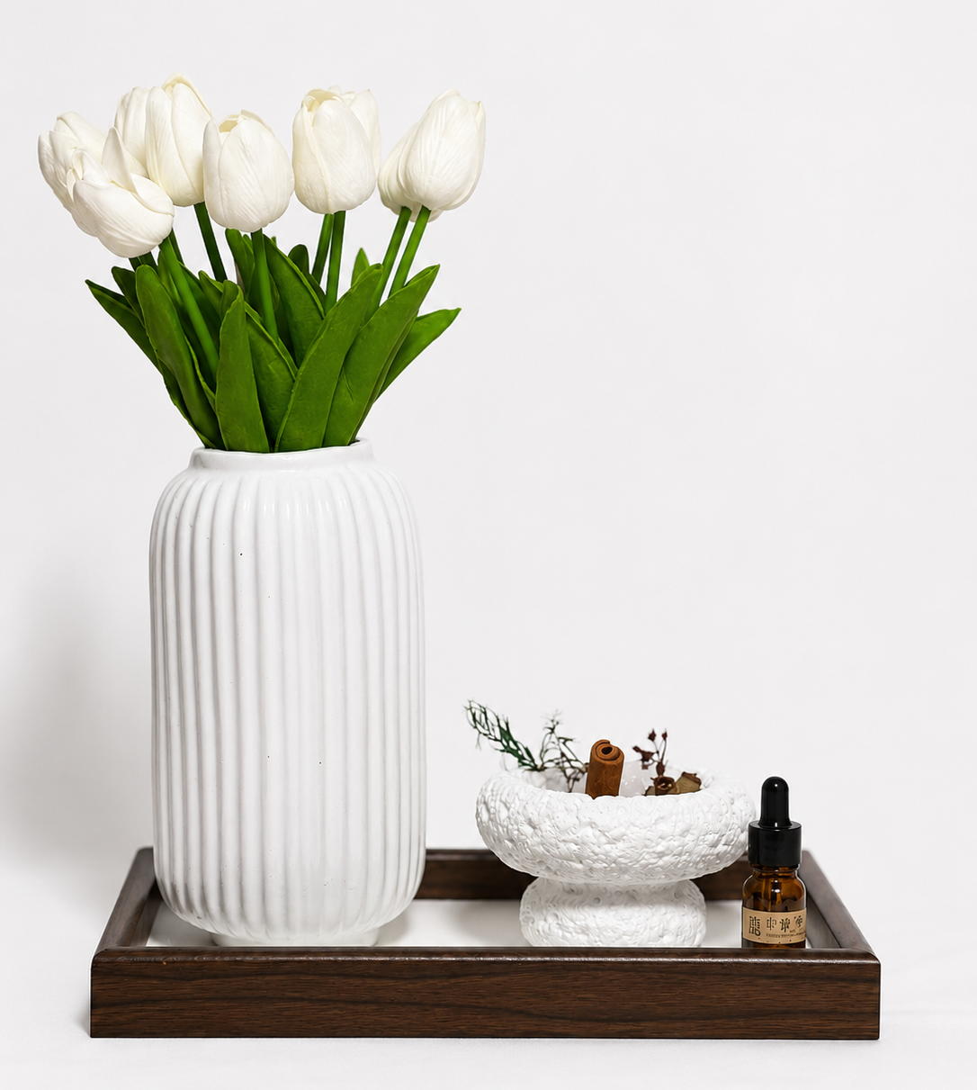 Elegant Tulip Arrangement Set